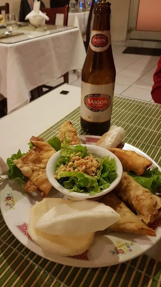 Assortiment D Entrées Samousa Nems Raviolis Frit Rouleau de Printemps